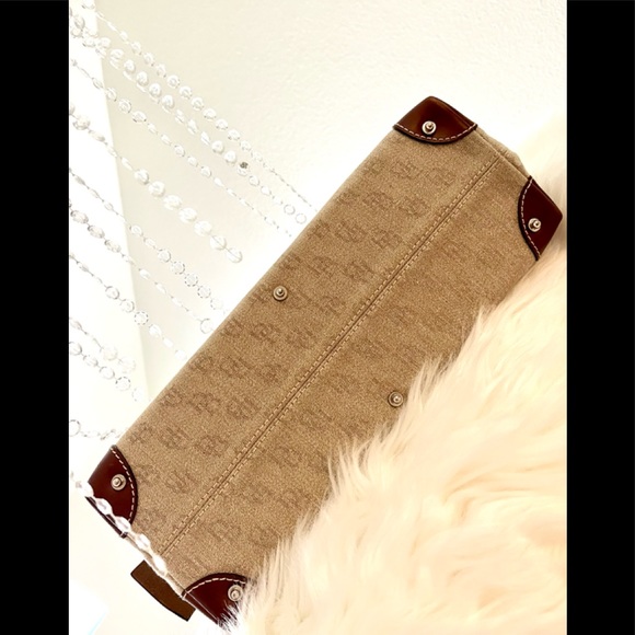 NWOT Dooney & Bourke Taupe Leather Double Pocket Tote Satchel Bag Hp65c - Picture 8 of 10